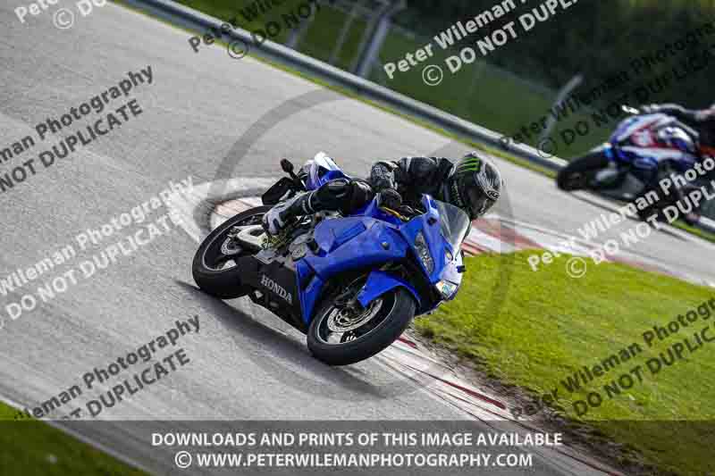 donington no limits trackday;donington park photographs;donington trackday photographs;no limits trackdays;peter wileman photography;trackday digital images;trackday photos